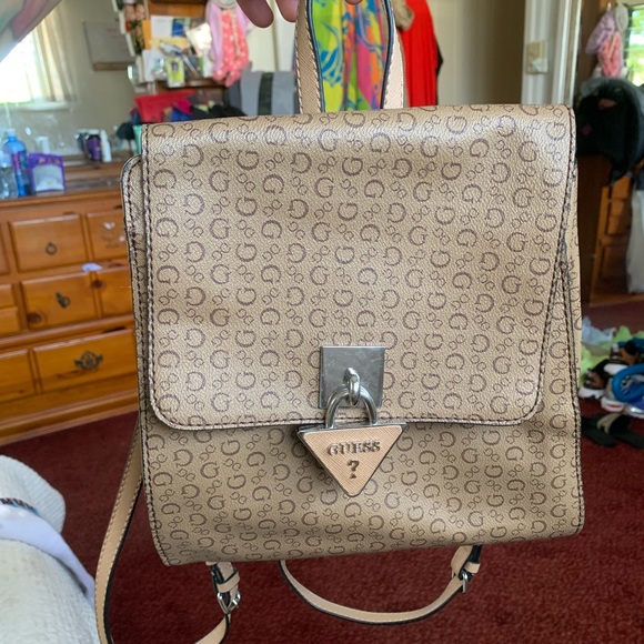 Guess backpack - Picture 1 of 6